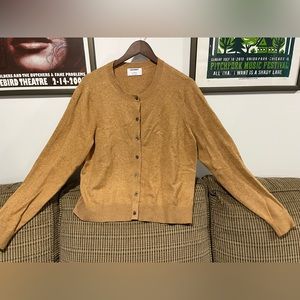 Old Navy tan cardigan. Size XL.
